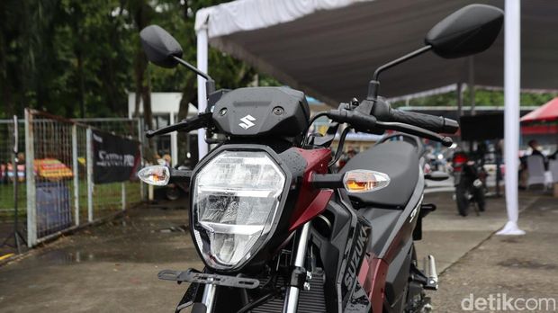 Array,Suzuki Satria Pro dan F150 Ditargetkan Laku 1.000 Unit/Bulan