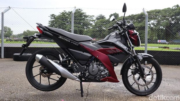 Array,Motor Bebek Mulai Ditinggalkan, Kok Suzuki Nekat Rilis Satria Terbaru?