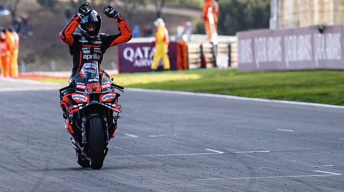 Array,Hasil MotoGP Portugal 2025: Giliran Murid Rossi yang Kasih Paham Adik Marquez