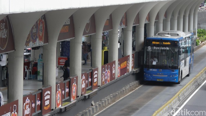 Array,Penjelasan Transjakarta soal Hak Kursi Prioritas di Bus