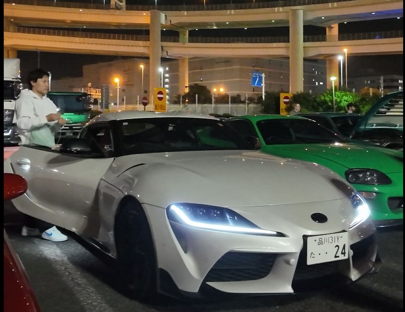 Array,Kerja di SPBU, Kumpulin Uang, Investasi Crypto, Beli Toyota GR 86