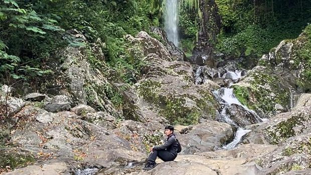 10 Rekomendasi Wisata di Kota Pagar Alam, Air Terjun-Camping di Atas Awan, 1. Kebun Teh Gunung Dempo, 2. Tangga 2001, 3. Puncak Tugu Rimau, 4. Kebun Raya Dempo, 5. Air Terjun Lematang Indah, 6. Air Terjun Penumpahan, 7. Curup Tujuh Kenangan, 8. Curup Mangkok, 9. Curup Embun, 10. Green Paradise