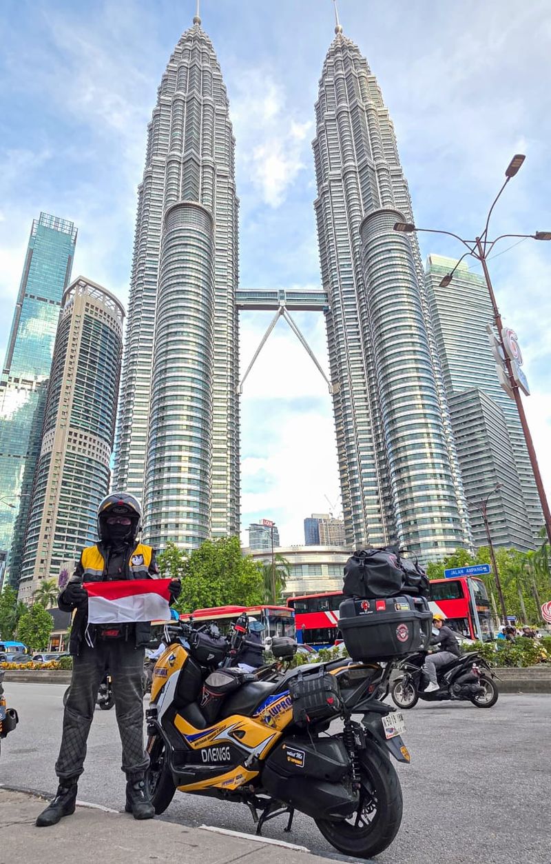 Array,Cerita Bikers Touring ke Makkah Naik Xmax, Ungkap Rute Paling Ramah dan Paling Bahaya