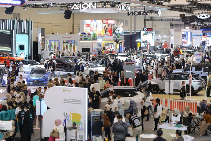 Array,Bocoran Mobil Baru yang Meluncur di GJAW 2025, Ada Veloz Hybrid?