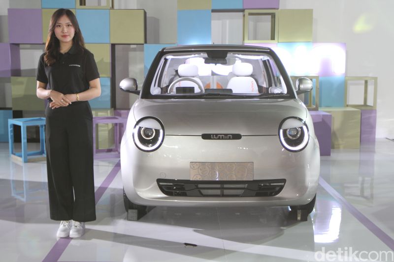 Array,Mengenal 2 Mobil Pertama Changan yang Meluncur di GJAW 2025