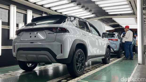 Array,Butuh 8,5 Jam untuk Produksi 1 Unit Suzuki Fronx di Cikarang