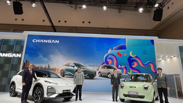 Array,Changan Luncurkan Dua Model Baru di GJAW 2025, Harga Mulai Rp 178 Juta