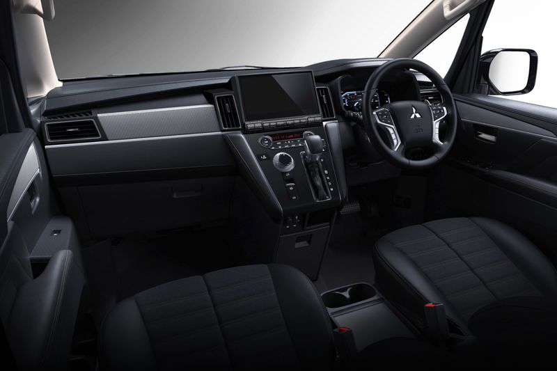 Array,Bulan Depan Mitsubishi Luncurkan MPV Pintu Geser yang Siap Dibawa Blusukan