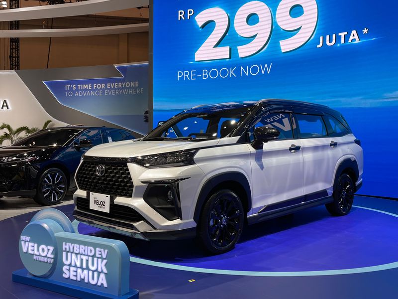 Array,Daftar Harga Mobil Low MPV Hybrid Desember 2025, Ada Veloz dan Ertiga