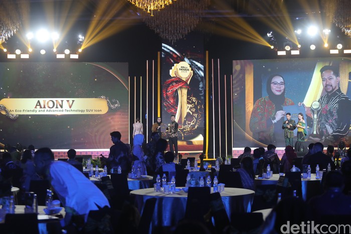 Array,AION V Sabet Penghargaan An Eco-Friendly and Advanced-Technology SUV Icon