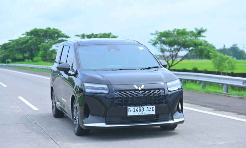 Tes Wuling Darion Bali-Jakarta: Bensin Habis di Cirebon tapi Cukup Sampai Jakarta, Wuling Darion Menawarkan Dua Varian, EV dan PHEV, Teknologi PHEV 'Gila' Wuling Darion yang Buat Lawannya Ketar-ketir, Punya Platform Baru, Perbedaan Wuling EV dan PHEV, Harga Wuling Darion EV dan PHEV