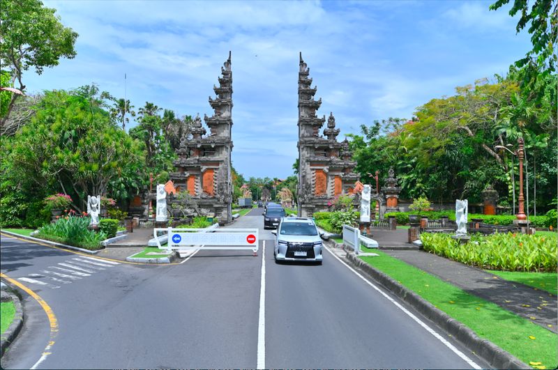 Tes Wuling Darion Bali-Jakarta: Bensin Habis di Cirebon tapi Cukup Sampai Jakarta, Wuling Darion Menawarkan Dua Varian, EV dan PHEV, Teknologi PHEV 'Gila' Wuling Darion yang Buat Lawannya Ketar-ketir, Punya Platform Baru, Perbedaan Wuling EV dan PHEV, Harga Wuling Darion EV dan PHEV