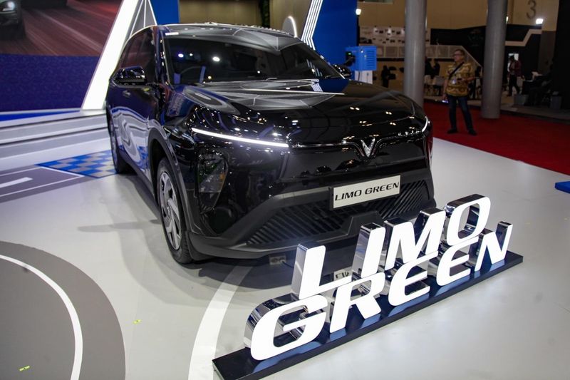 Array,VinFast Indonesia Ajak Masyarakat Kasih Nama untuk SUV Seri Terbaru