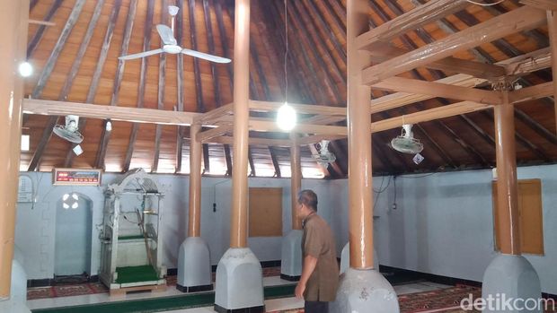 Array,Kisah Masjid Kajoran yang Tetap Bertahan Meski Digoyang Gempa Besar