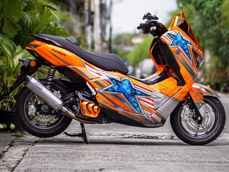 Array,Racing Abis! Yamaha Nmax Turbo Ini Dimodifikasi ala Grafis Replika Helm Balap