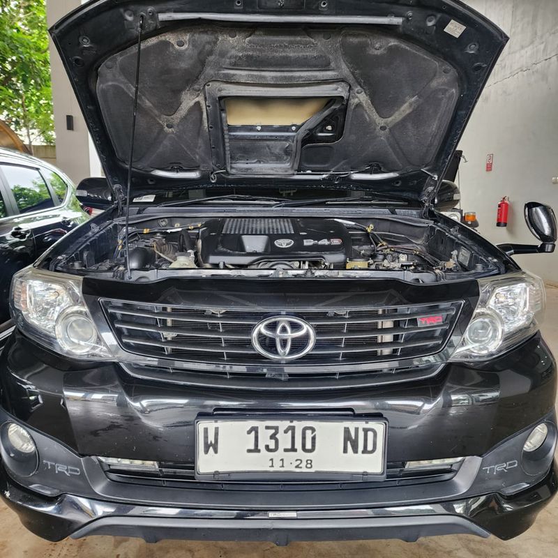 Array,Siapa Mau? Toyota Fortuner Dilelang Mulai Rp 170 Jutaan!