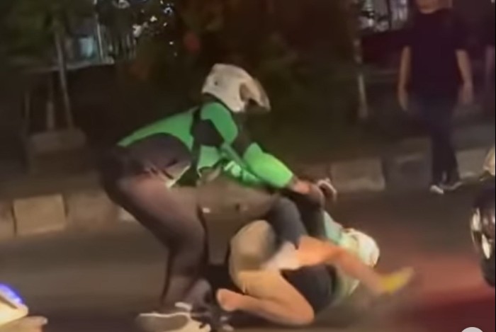 Array,Tanggapan Grab Indonesia Usai Driver-nya Lawan Arah Hingga Adu Jatos