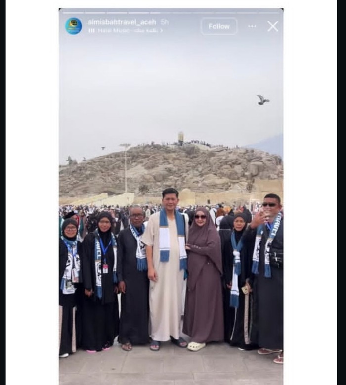 Array,Isi Garasi Bupati Aceh Selatan yang Umrah saat Warganya Dilanda Bencana