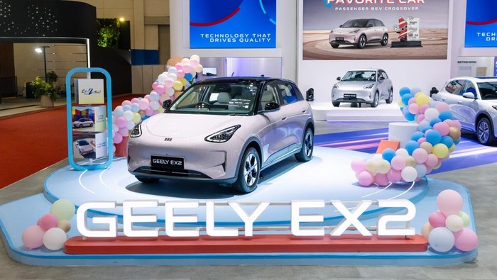Array,Geely Catat 1.200 SPK di GJAW 2025, Ini Model Terlarisnya