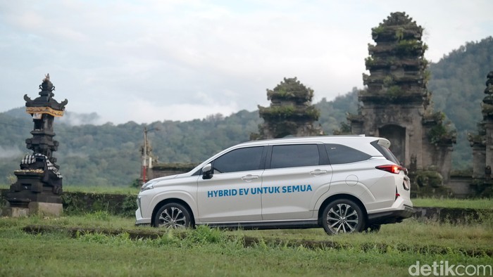 Array,Andai Mobil Hybrid Lebih Murah 10 Persen...