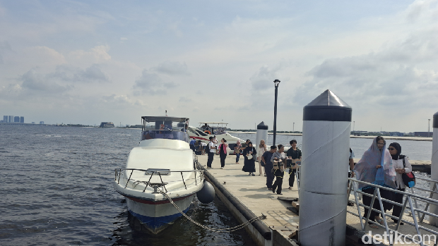 Array,Menjelajahi Pulau Bidadari: Perpaduan Resor Modern dan Sejarah Maritim