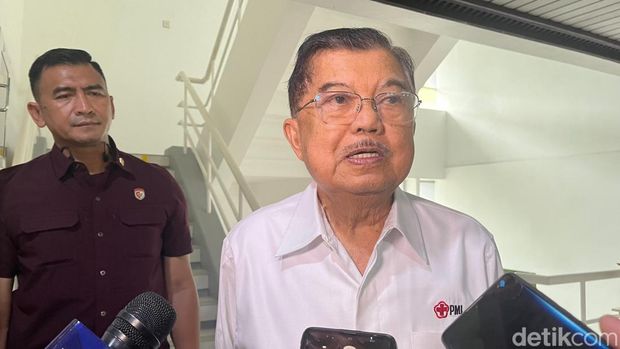 Array,Nyari Kerja Susah, Sarjana Ramai-ramai Jadi Ojol