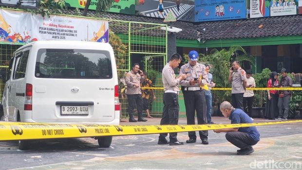 Array,Kok Bisa Mobil MBG Nyelonong dan Tabrak Siswa SD di Cilincing?