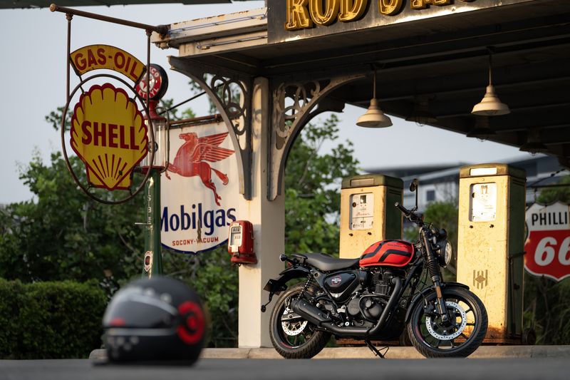 Array,Motor Termurah Royal Enfield Hadir dengan Wujud Baru