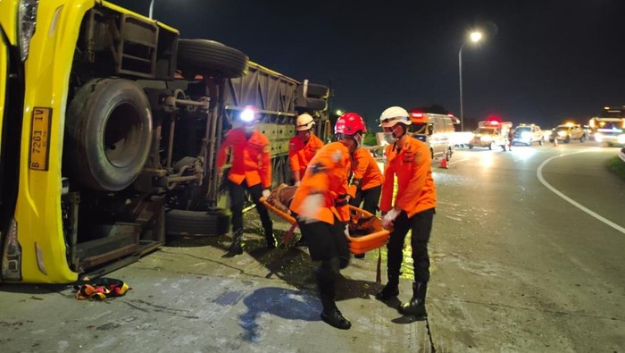 Array,Kecelakaan Maut Bus PO Cahaya Trans di Krapyak Gegara Sopir Ngantuk?
