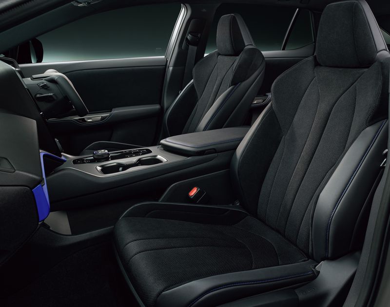 Array,Lexus Luncurkan Mobil Listrik Buas, RZ 600e F SPORT Performance