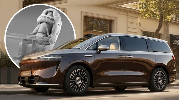 Array,Makin Canggih! Ada Airbag Berbentuk Helm