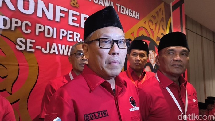 Array,Isi Garasi Dolfie OFP yang Jabat Ketua DPD PDIP Jateng