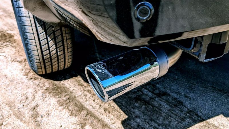 Array,Jangan Coba-coba Manasin Mobil di Kota Ini, Bisa Didenda Rp 8 Juta!