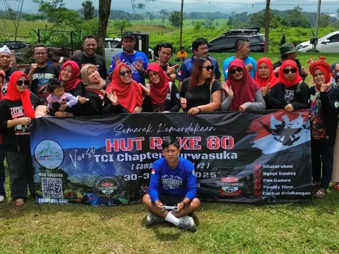 Array,Dari Touring sampai Aksi Sosial, Terios Club Indonesia Selalu Kompak!