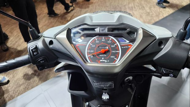 Array,Honda Luncurkan Motor Irit BBM, Seliter Bisa untuk 74 Km!
