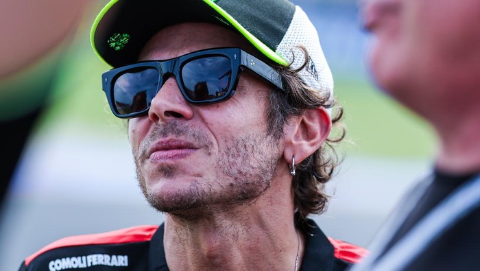 Array,Cuma Rossi yang Bikin Nenek-nenek Betah Nonton MotoGP