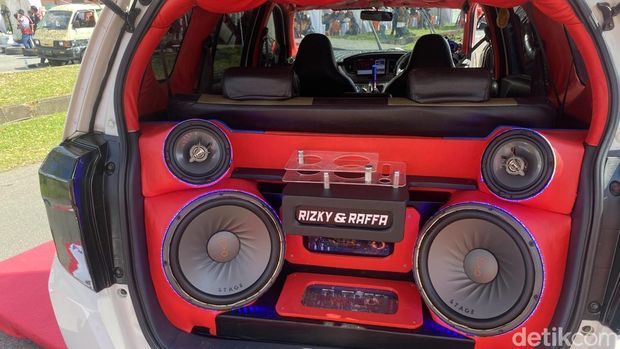 Array,Daihatsu Sigra Bersolek Tipis-tipis Supaya Lebih Manis