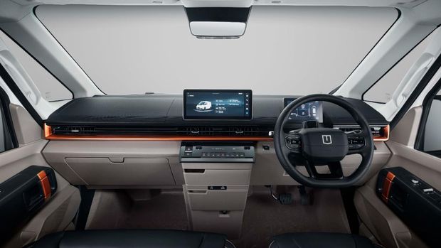 Array,Spesifikasi Farizon SV: Rival Toyota Hiace yang Dijual Rp 698 Juta