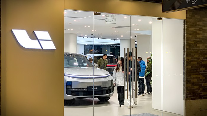 Array,Penjualan Anjlok, Merek China Ini Mau Tutup Banyak Dealer