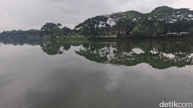 Array,Teduhnya Situ Tipar, Spot Mancing Favorit di Depok dengan Umpan Gorengan