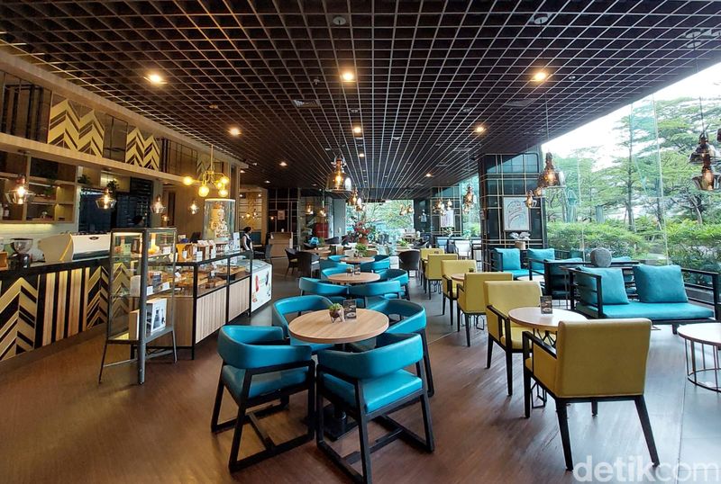 Array,Ide Staycation di Cibubur: Avenzel Hotel and Convention