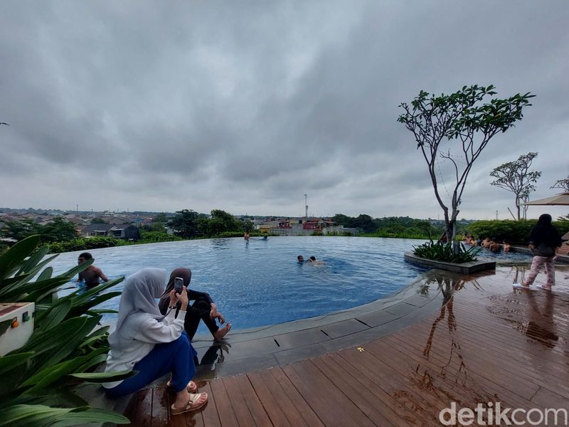 Array,Ide Staycation di Cibubur: Avenzel Hotel and Convention