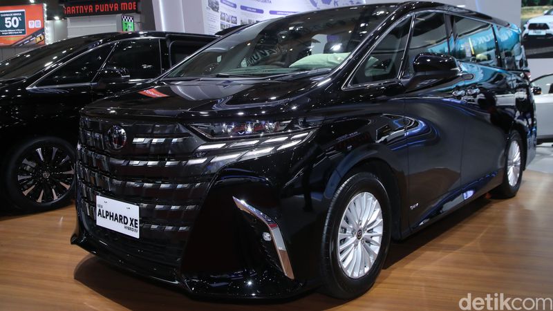 Array,Spesifikasi Toyota Alphard versi Termurah, Ini Fitur yang Absen
