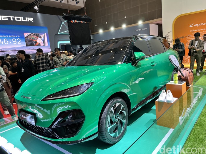 Array,Intip Detail Mobil Listrik Konsep Lepas E4