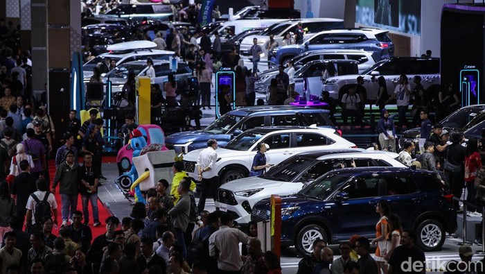Array,Penjualan Mobil di Indonesia Tiba-tiba 'Meroket', Ini Sebabnya