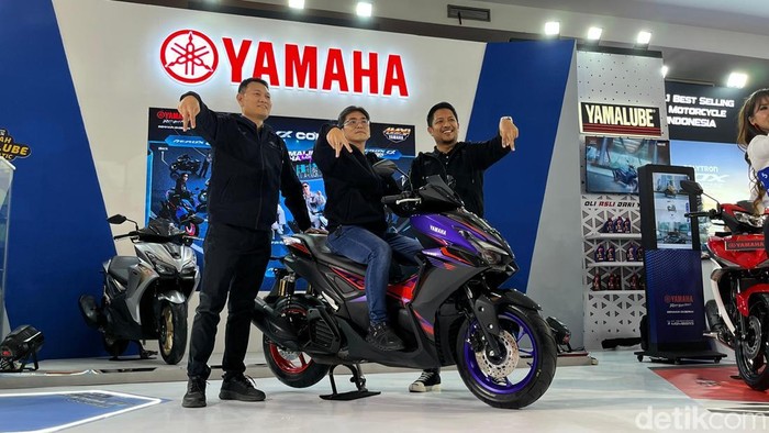 Array,Yamaha Rilis Warna Baru Aerox Alpha di IIMS 2026, Segini Harganya