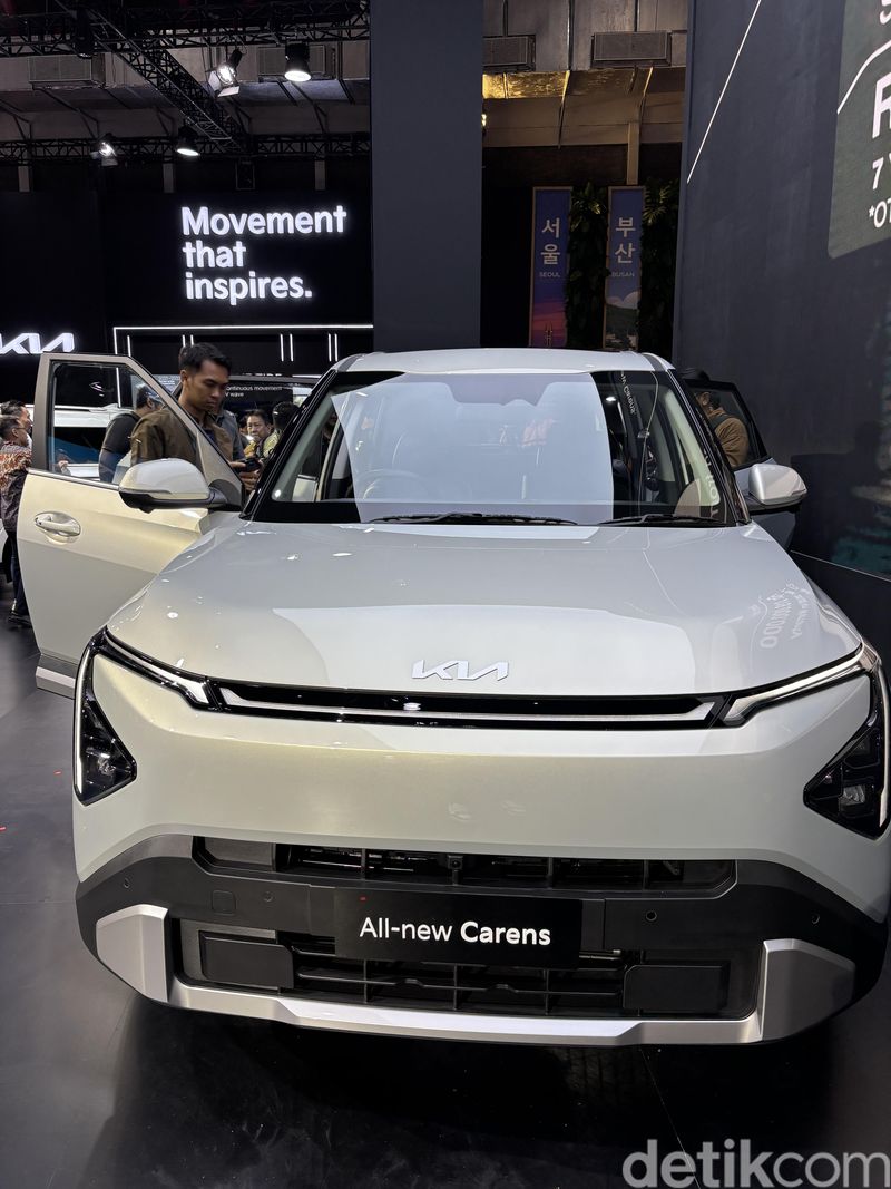 Array,Kece! KIA All New Carens Resmi Dijual Mulai Rp 319 Juta