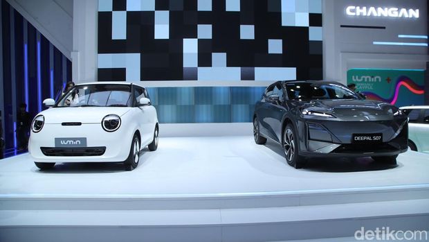 Array,Brand Mobil Jepang Bakal Digusur China di RI? Begini Kata Indomobil