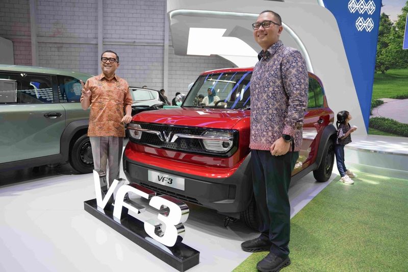 Array,VIN TALKS: Industri Otomotif di Tengah Ketidakpastian Fiskal-Transisi EV