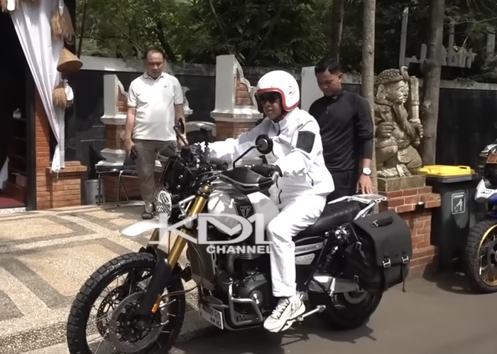 Array,Awas Kaget! Segini Pajak Tahunan Moge KDM yang Dipakai untuk Blusukan